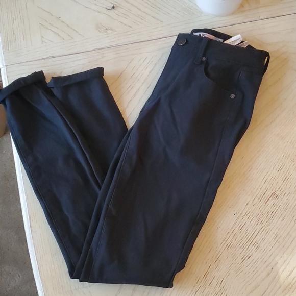 EUC JustFab jean leggings - Picture 7 of 7